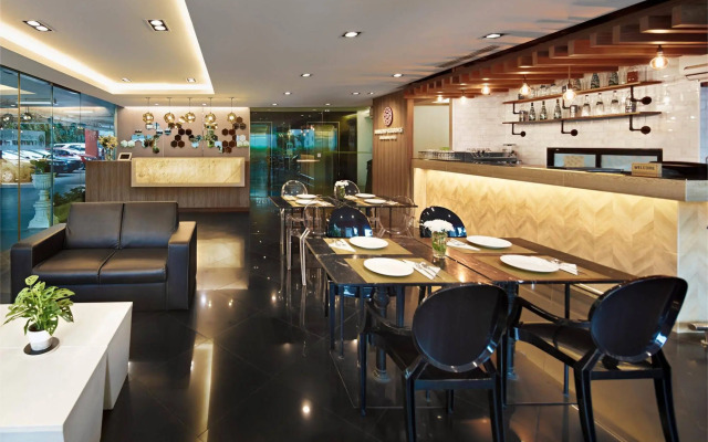 Diamond Residence Ratchada Hotel