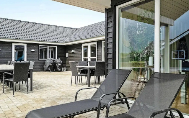 24 Person Holiday Home in Grenaa