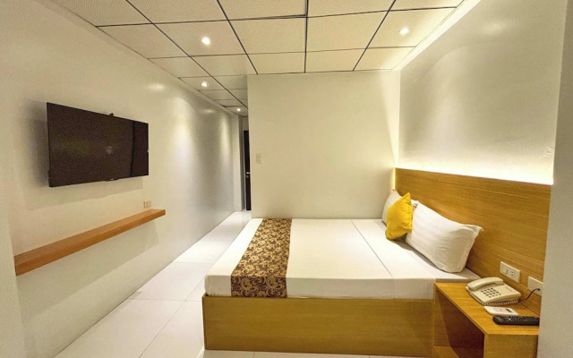 LuxeLite Suites Pasay