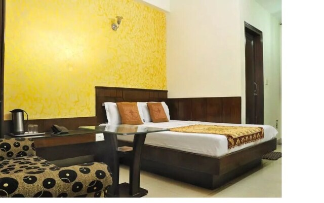 Comfort Room Shiv Dev Int