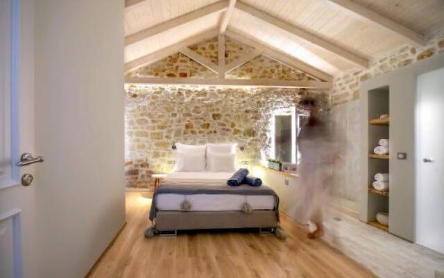 Paxos Fairytales Lovenest 2