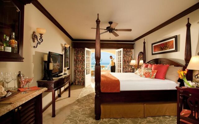 Sandals Inn All Inclusive Couples Only