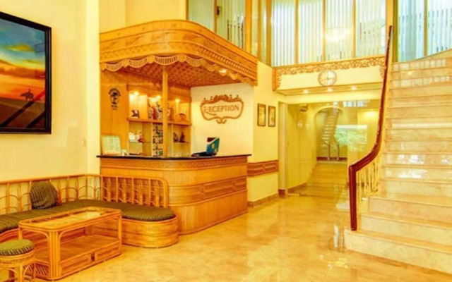 Lien Phuong Evergreen Hotel