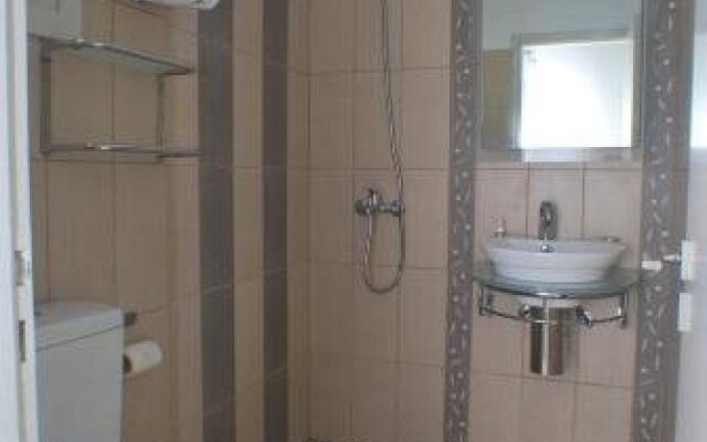 Myrto Hotel & Bungalows
