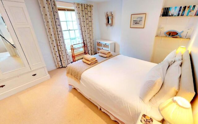 Appledore Escape Cottage 2 Bedrooms