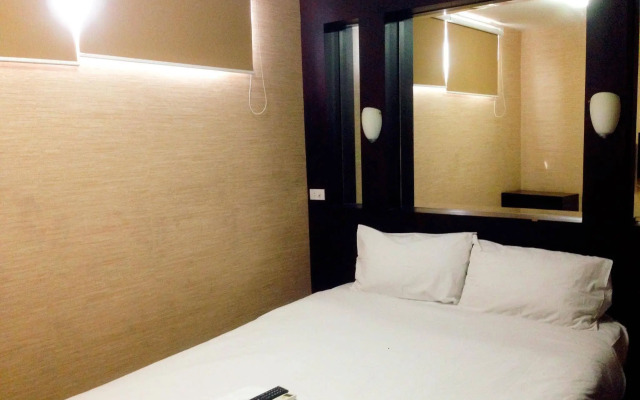 V Hotel Vientiane