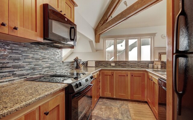 1903 Soda Springs I - 2 Br Townhouse