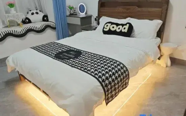 Meet Apartment (Jiuhua Square Branch)