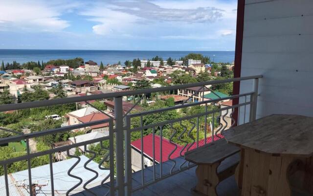 Guest house on Kabardinskaya 10