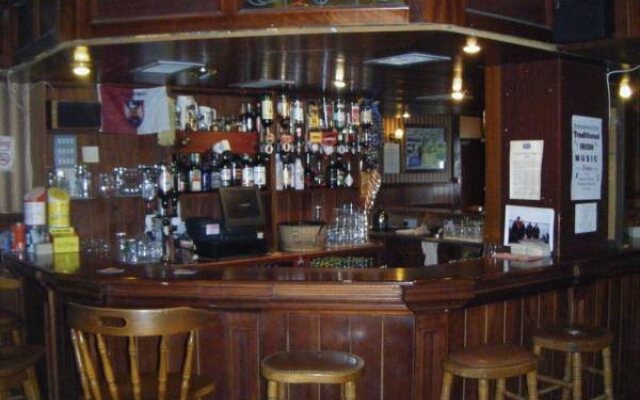 Mountshannon Hotel