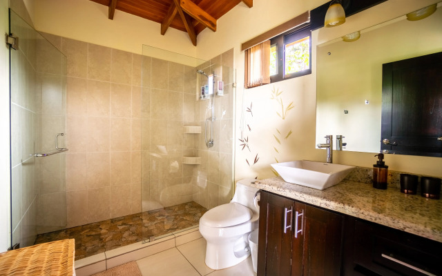 Vida Mountain Resort & Spa - Adults Only