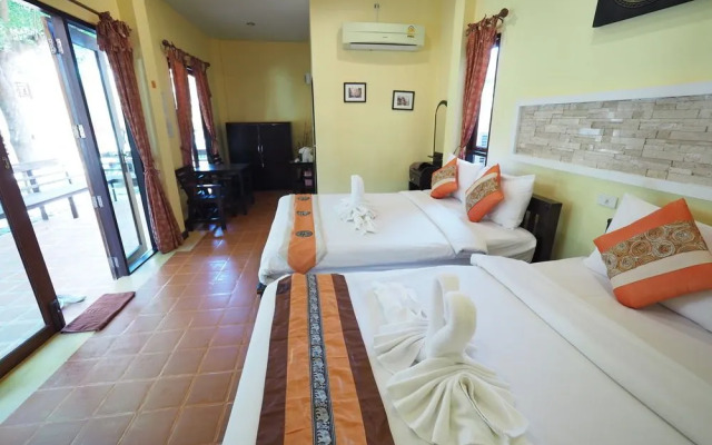 Pranburinoi Resort