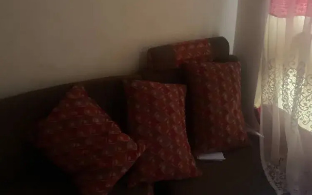 Room in Guest Room - Single Bedroom & Sitting Room