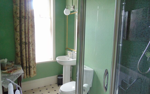 Holywell Guest House