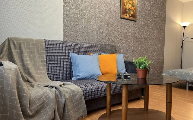 Диван и Чемодан на пр-кте Красный, 94/1