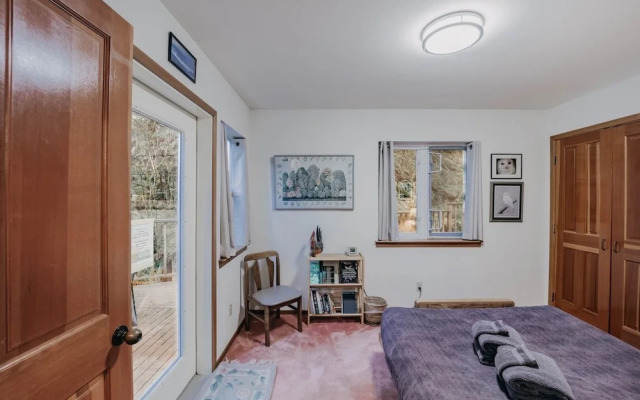 51sl - Ping Pong - Fireplace - D/w - W/d - Sleeps 8 3 Bedroom Home by RedAwning