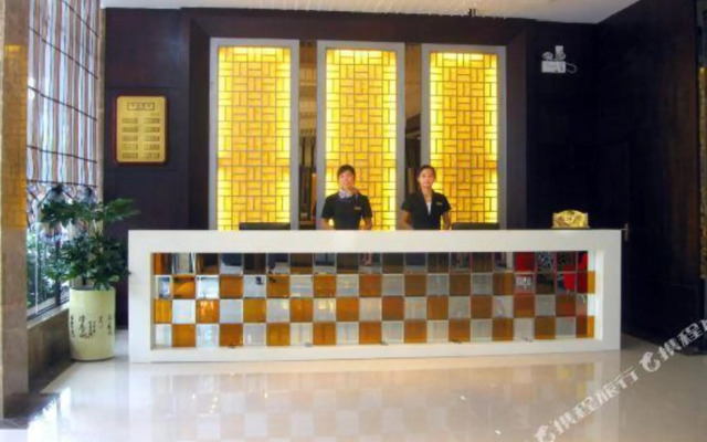 Yufeng Business Hotel