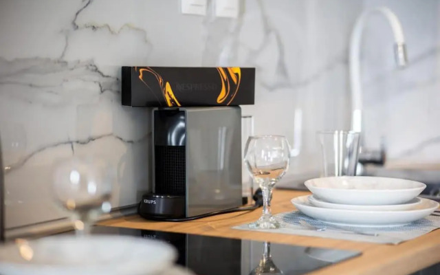 La Casa New Central Coastal Apartment & Jacuzzi