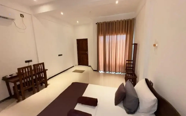 ASAI surf inn Arugambay