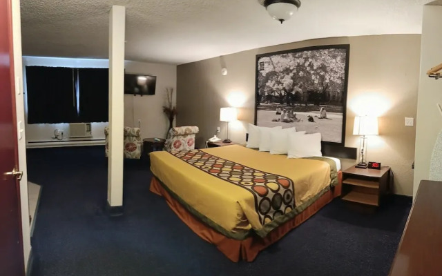 Sutton Suites Hotel
