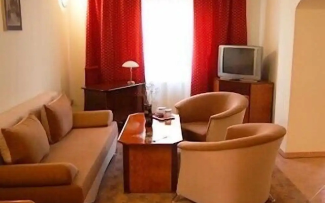 Euro Hotel