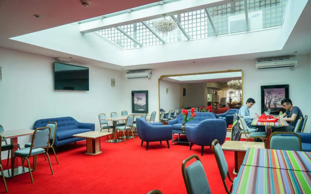 Clapham South Belvedere Hotel
