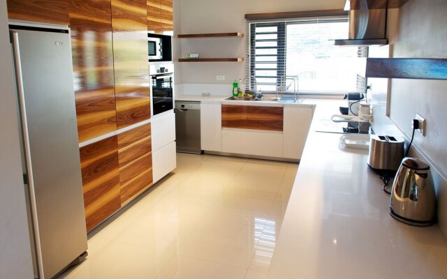Leora Beach by Dream Escapes Holidays