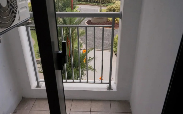 Comfy And Simple 2Br Apartment At M-Town Residence
