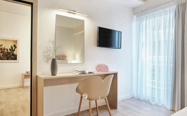 NLH MATI Seafront - Neighborhood Lifestyle Hotels