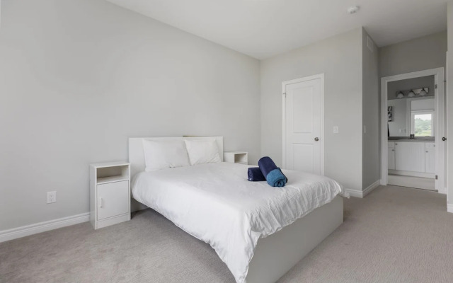 Luxury Bungalow mins Niagara falls & Brock uni