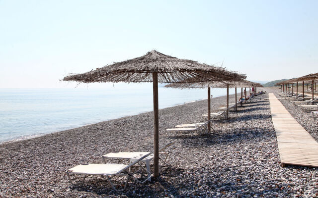 Thalatta Seaside Hotel