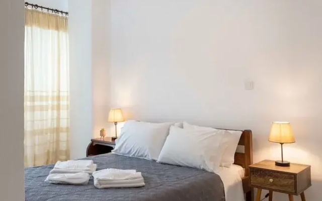 Parikia s Cute Pebble