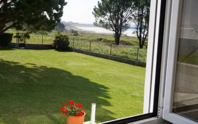 106402 - Apartment in Lariño