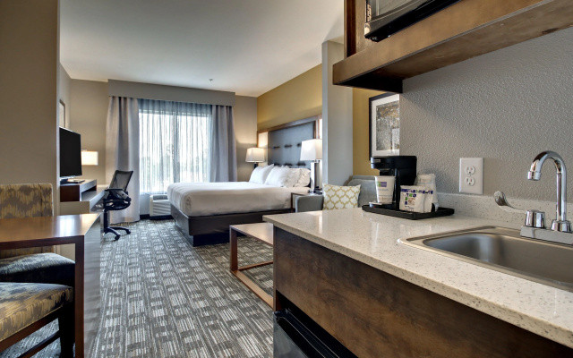 Holiday Inn Express Hotel & Suites Albany by IHG - Hotel in Albany - Photo 5