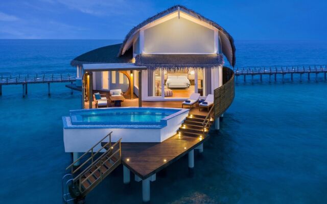 JW Marriott Maldives Resort & Spa