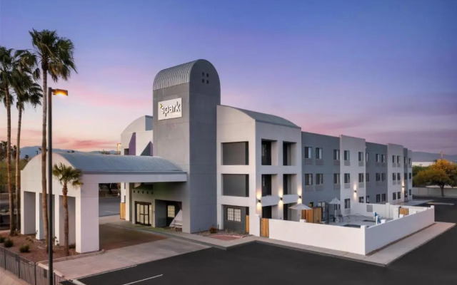 Spark By Hilton Tucson Airport