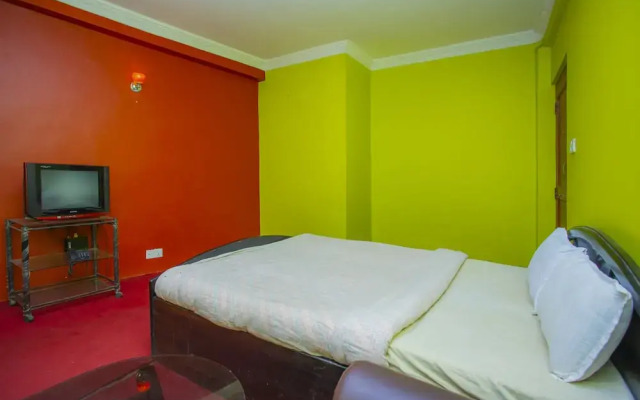 SPOT ON 425 A-one Hotel