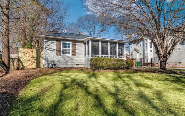 2 bedroom, Georgia Avenue