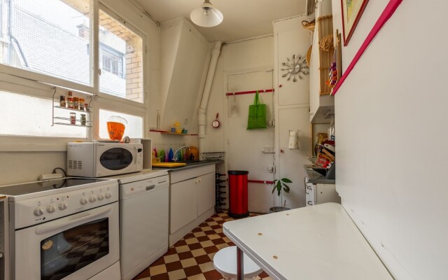 Balcony Bliss steps from the Bois de Boulogne