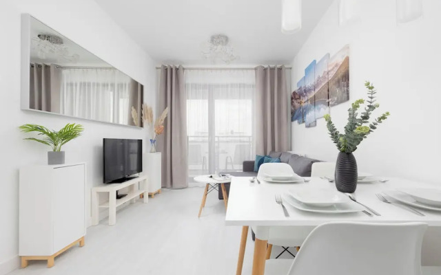 Burakowska 16 Apartment by Renters
