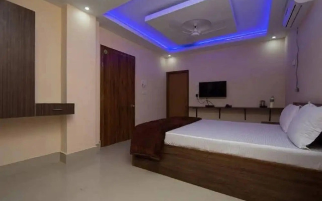 Goroomgo Green Hill imphal