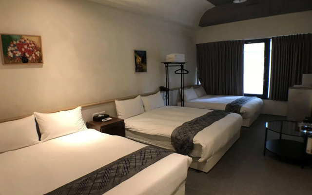Royal Hotel