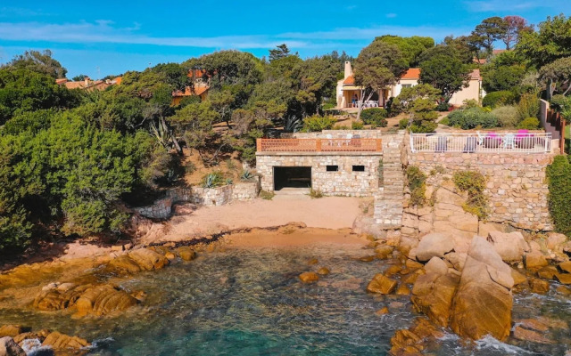 Beautiful Holiday Home With Terrace