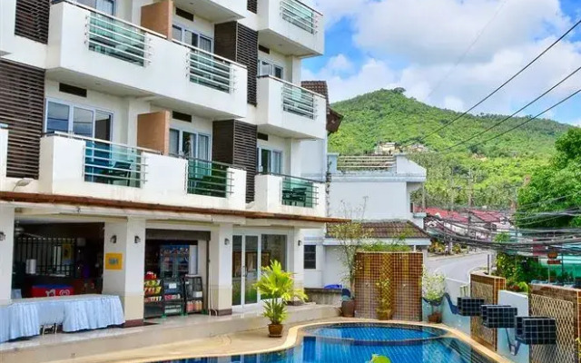 First Residence Hotel