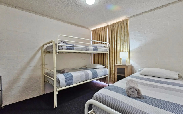 Riverview Holiday Apartment 32 - Kalbarri WA