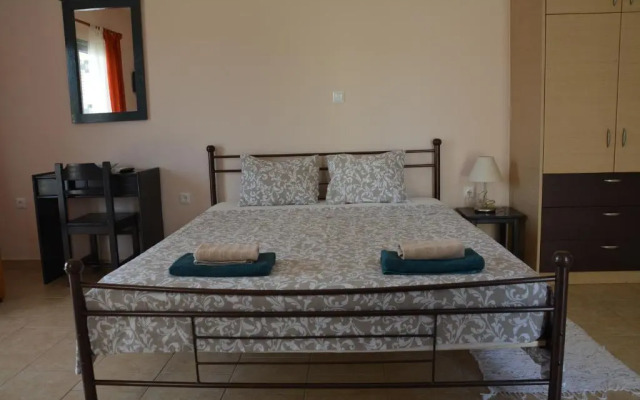 Lotus Sea View Studio Apartment 2