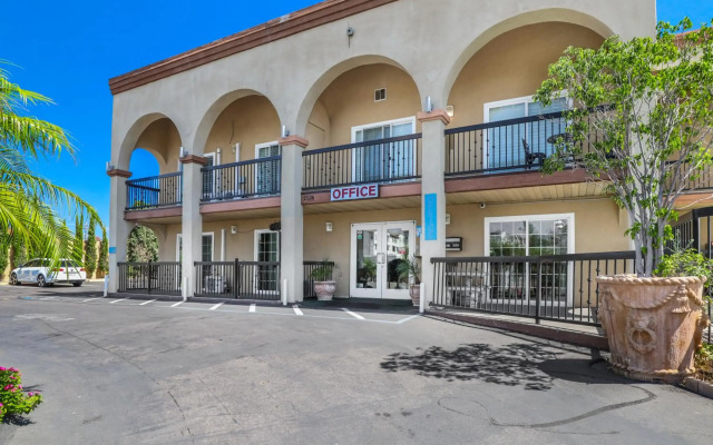 Motel Mediteran Escondido