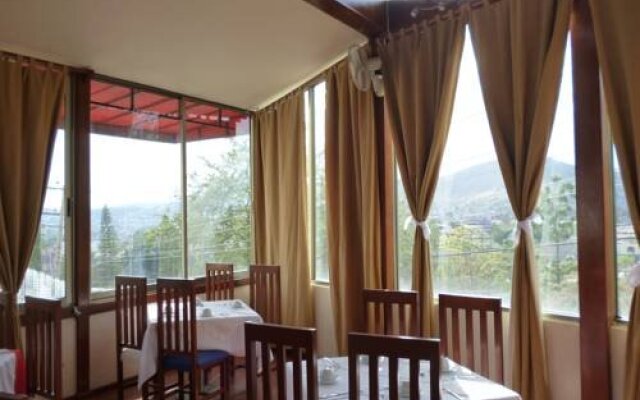 Hotel Q