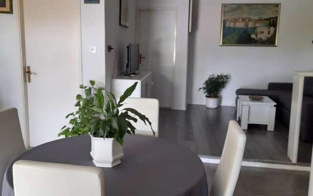 Apartment Ines