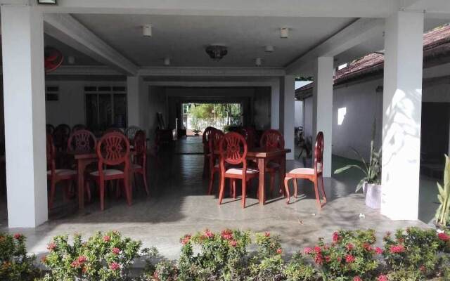 Aqua Reach Hotel